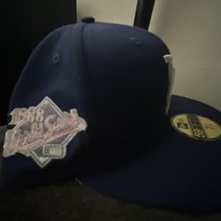 2 Baseball hats