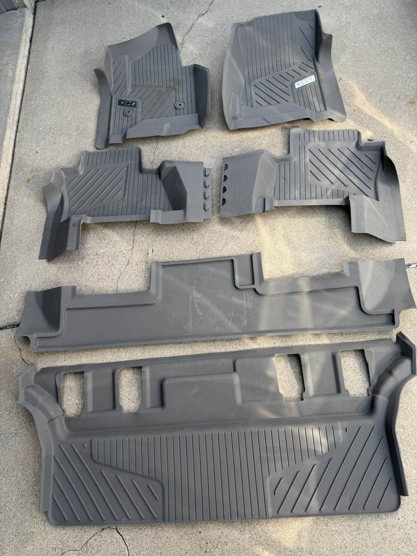 Chevrolet Tahoe Floor Mats Brown