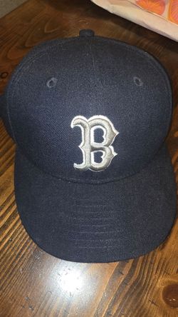 Boston New Era baseball cap 7 3/8 size- like new blue with gray B
