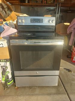 GE Electric Stove