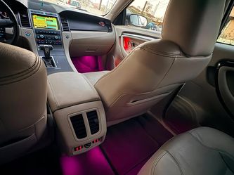 2010 Ford Taurus
