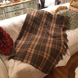 Vintage Pendleton Woolen Mills 100% Virgin Wool Brown Plaid Throw Blanket Fringe Thumbnail