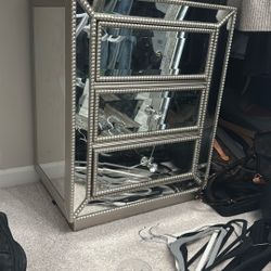 Free Night Stand. Glass. 