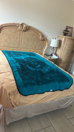 2 Authentic San Marcos Blankets