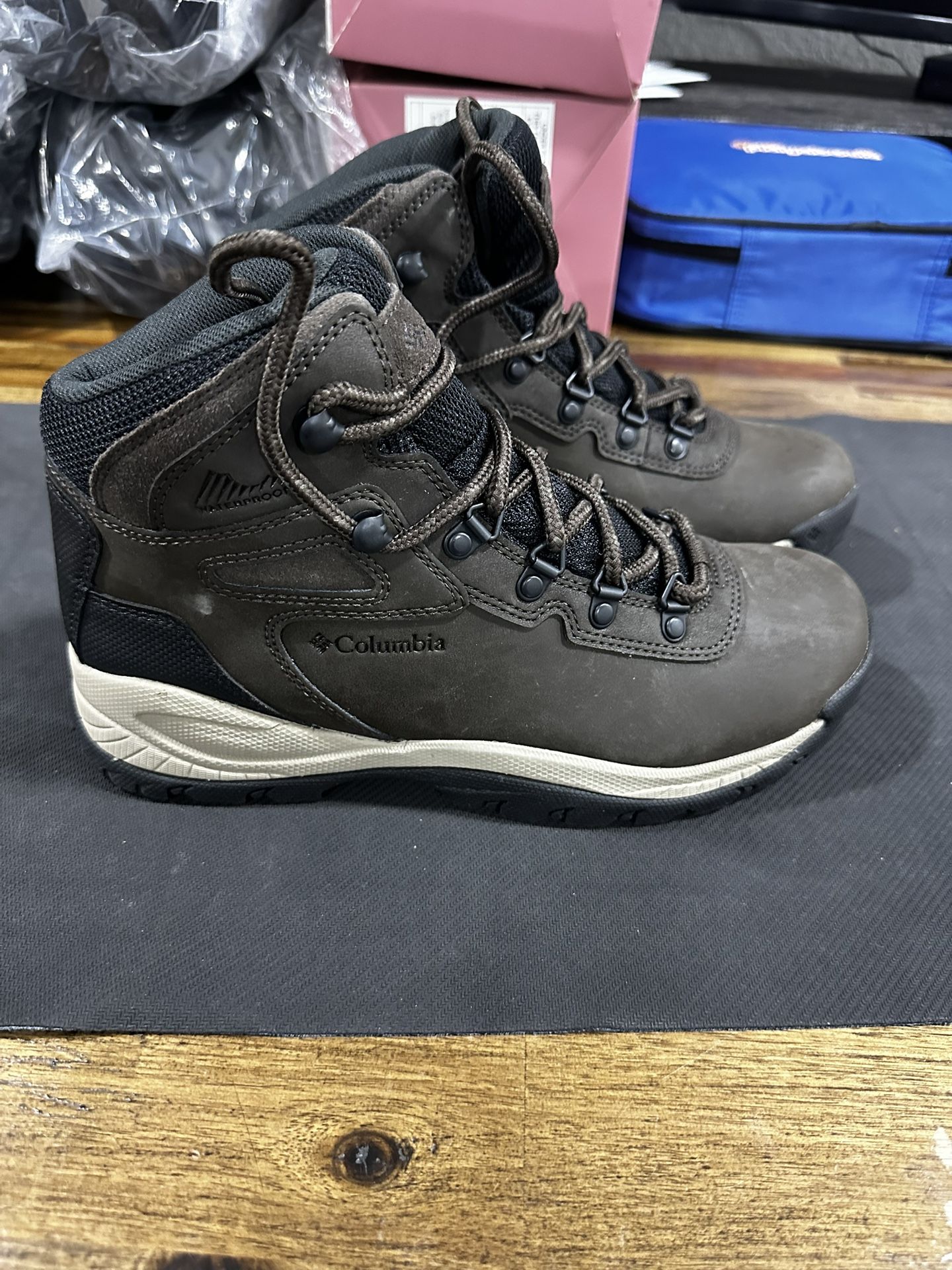 Columbia Women's Newton Ridge Plus Hiking Boot
