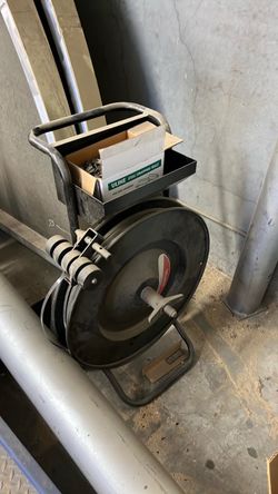 Banding machine
