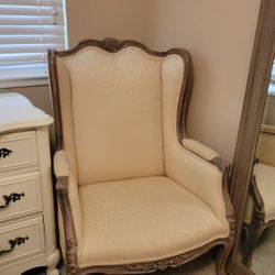 Vintage Accent Chair 