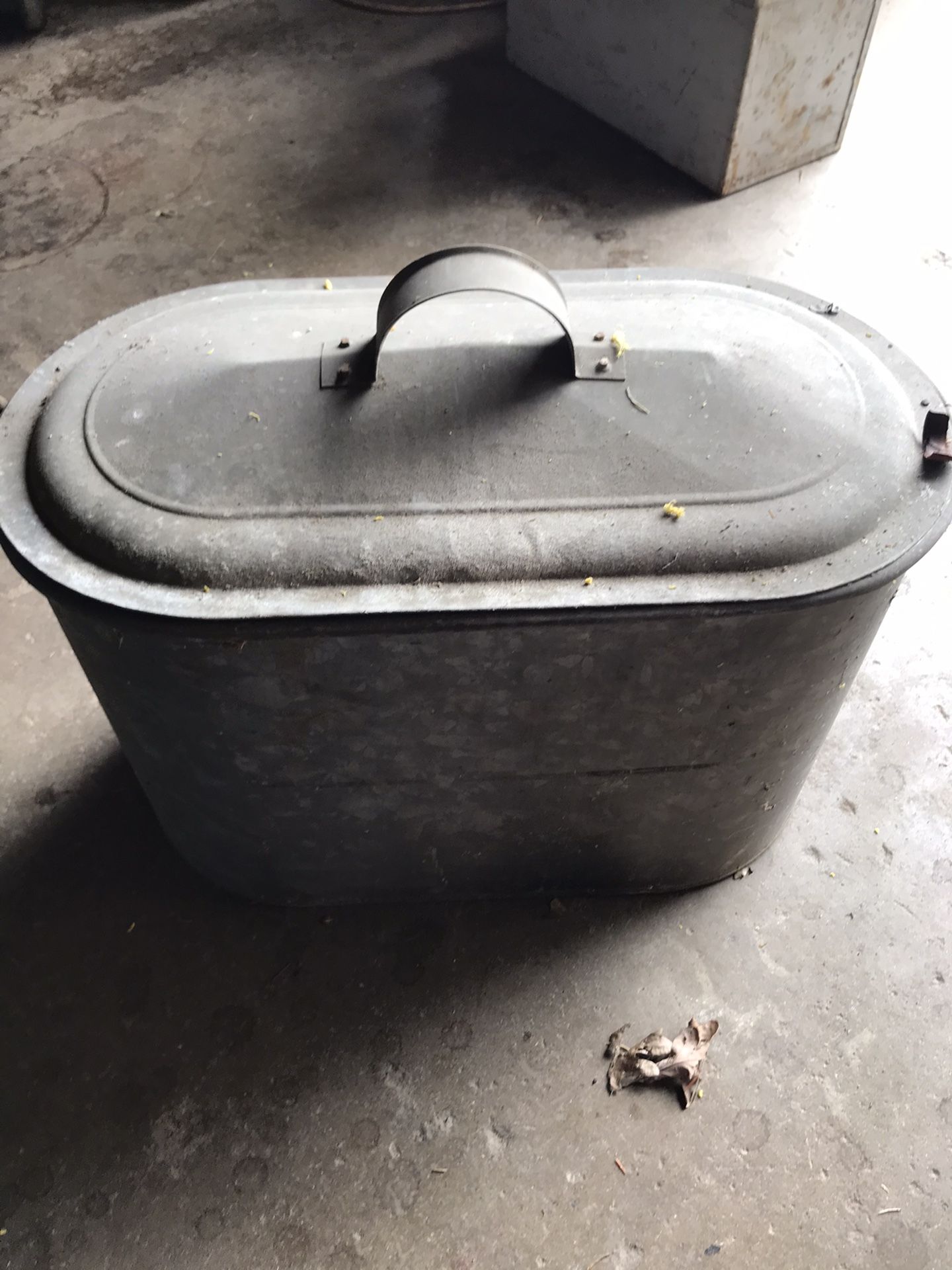 Antique wash tub with bottle holders