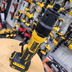 DEWALT
ATOMIC 20V MAX Cordless Die Grinder with Paddle Switch (Tool Only)