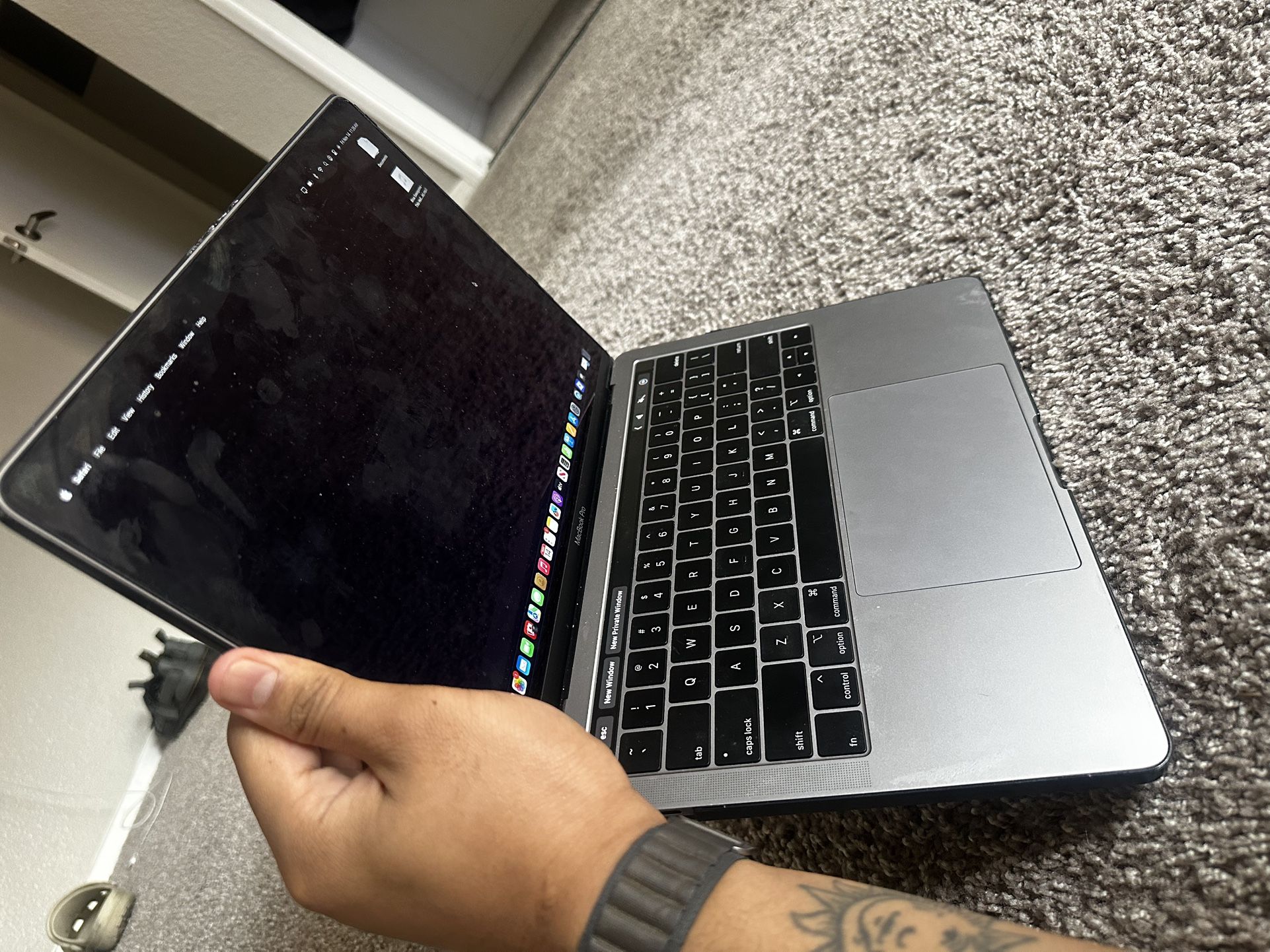 MacBook Pro 13 Inch 2019