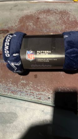 Pattern fleece throw