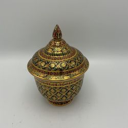 Benjarong vintage thai jar with lid, crosshatch flowers 6in