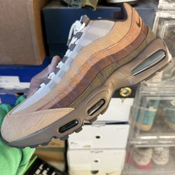 AIR MAX 95 - Ducks Of A Feather - Lumber Yard - 13