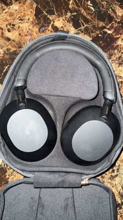 Sony WH-1000XM5 Headphones