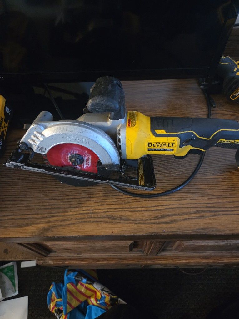 Dewalt Circular Saw