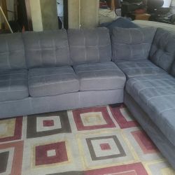 Dark Grey Color Sofa Sectional Confortable In Great Condition And Clean No Pest No Smoke No Rips 