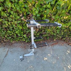 Aspen Steel Frame Ski Snowboard Hitch Mounted Rack Wih Hitch Ball