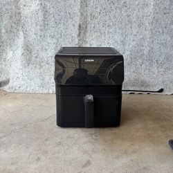 Cosori air fryer in very good working condition