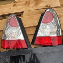 2006-2008 Subaru Forester OEM tail Light Assembly