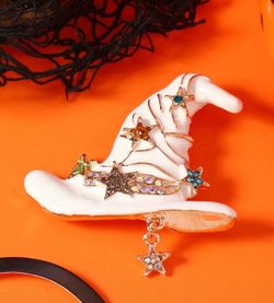 witch hat brooch 
