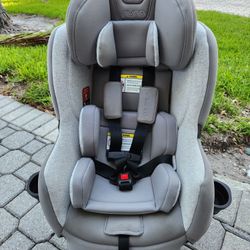 Nuna RAVA Convertible Car Seat Used Good Condition 