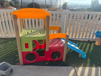 Kids play gym