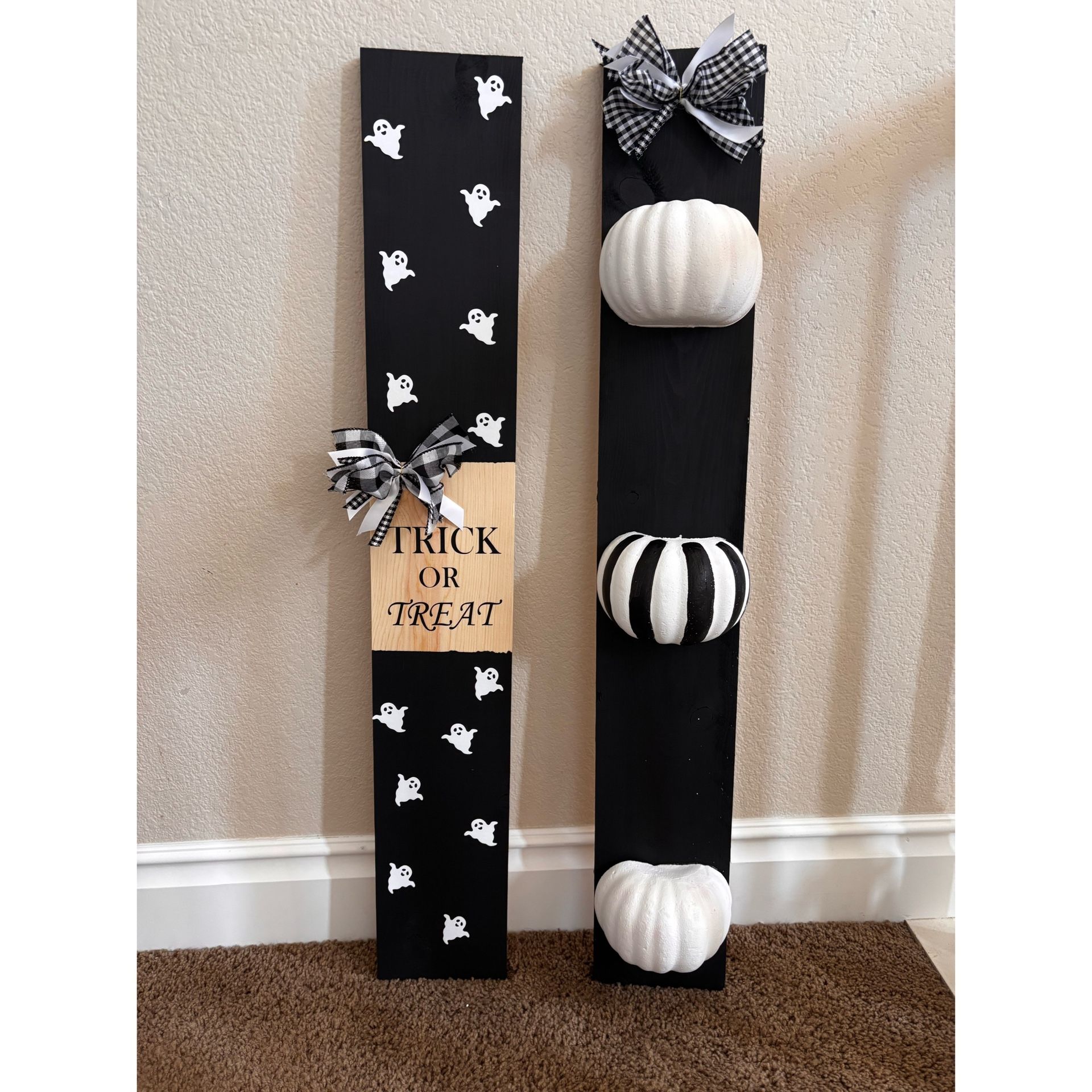 Halloween Signs