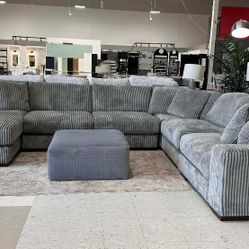 OM• $38 Initial • Brand New Lindyn 6 Piece Sectional With Chaise 