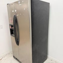 refrigerator 