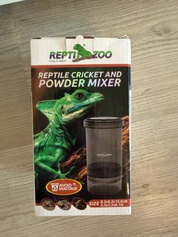 Reptile feeder and decoration