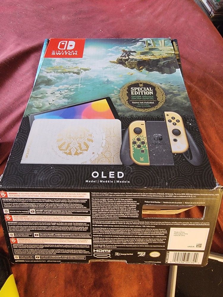 Nintendo SWITCH OLED ZELDA collectors Bundle