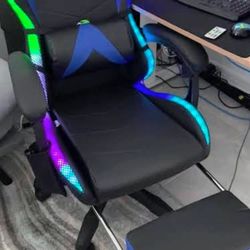 CZlolo Gaming Chair ( BRAND NEW)