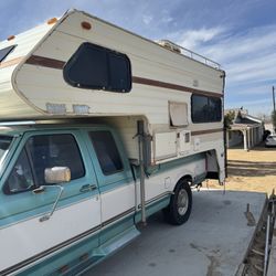 Lance Camper 9.6 Feet For Long Bed Truck