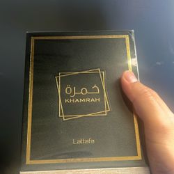 Khamrah by Lattafa (Black Edition)
