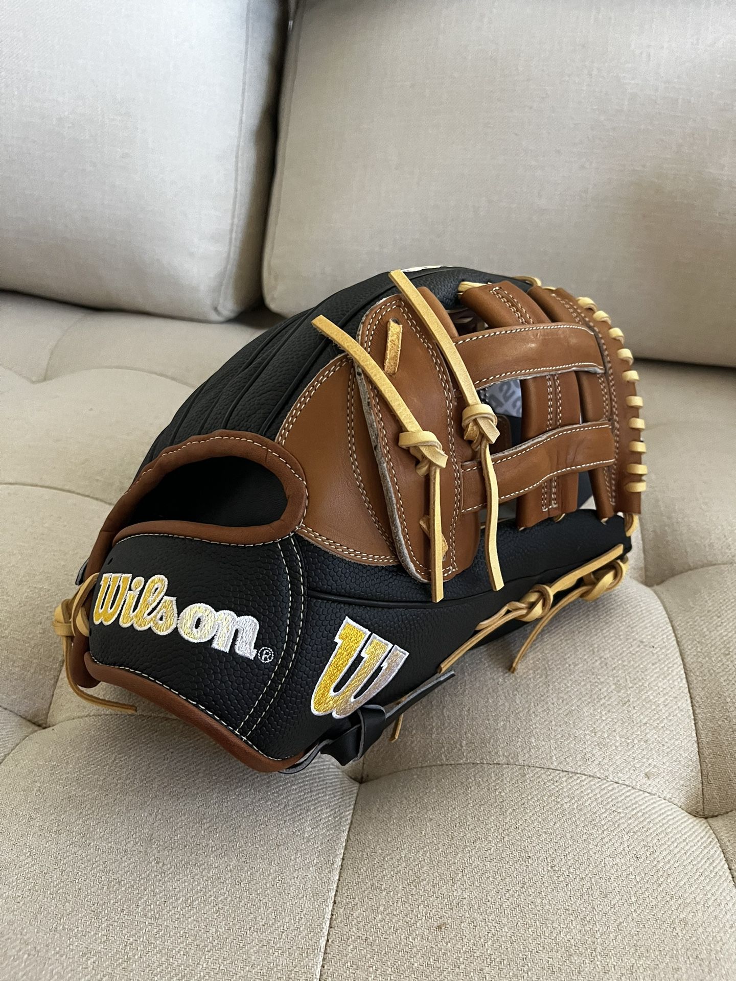 Wilson A2000 Outfield 12.75”