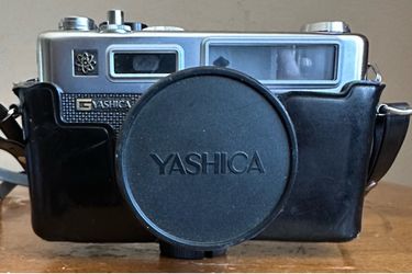 Yashica G Electro 35 GS 35mm Rangefinder Film Camera w/1:1.7 45mm Lens Japan