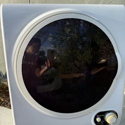 Magic Chef COMPACT Electric, Laundry Dryer MODEL NO.: MCSDRY15W 