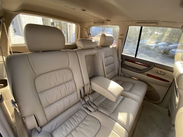 2000 Lexus LX