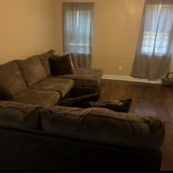 Large 3 Piece Sectional 