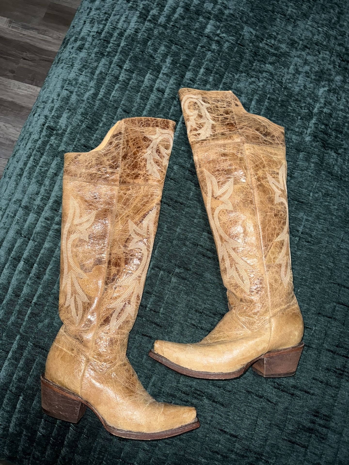 Cowgirls Boots Women Size 7,5