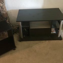 3 Pc STEREO CABINET, MOVIE RACK, ROLLER CABINET