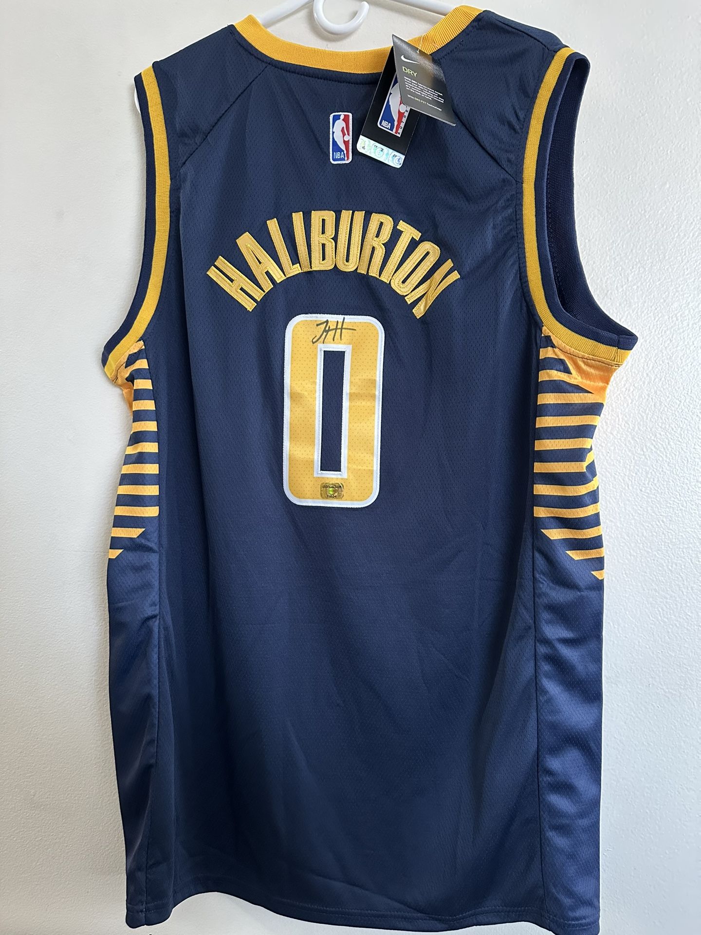 TYRESE HALIBURTON SIGNED INDIANA PACERS AUTOGRAPHED NIKE JERSEY W/COA - XL - 766