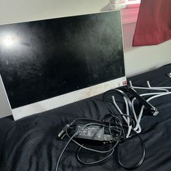 All In One HP desktop 22”