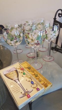 CHRISTMAS "HOLLY" STEMMED WINE GOBLETS SET OF 6