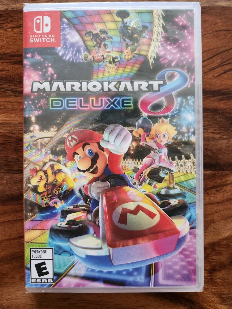 Mario kart 8 Deluxe Game For Nintendo Switch (Brand New)