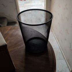 Black Steel Mesh Waste Basket 