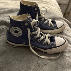 High Top Converse Woman’s 7 Men’s 5
