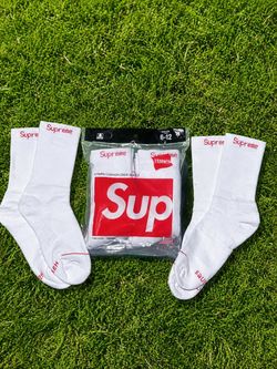 Supreme x Hanes Crew Socks 4-Pack