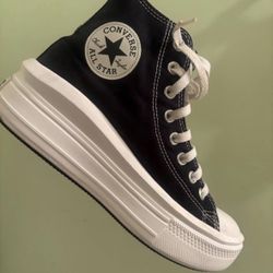 Women’s Shoes Sneakers (Chuck Taylor All Star Move Platform Size 9)