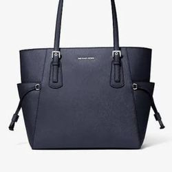  👜👛👜Michael Kors Voyager Tote Bag/ Purse